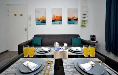 Coin salon dans l'établissement peaceful retreat & cozy apartment in reims , sleep4 ,near city center , free public parking
