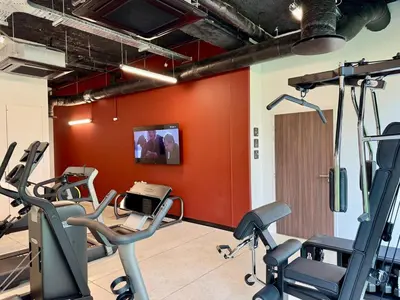 Salle ou équipements de sports de l'établissement We Live Inn Sharies Reims - B502