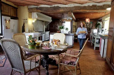 Cuisine ou kitchenette dans l'établissement Le Grand Logis