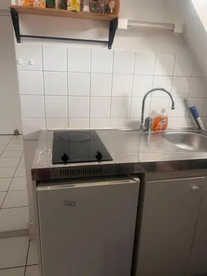 Cuisine ou kitchenette dans l'établissement APPARTEMENT FRIZEBOIs