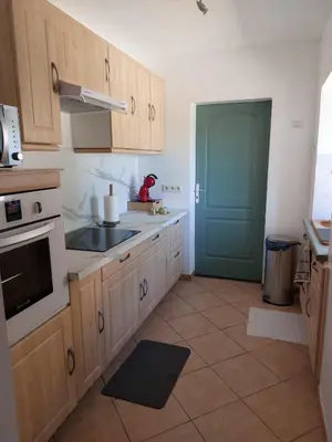 Cuisine ou kitchenette dans l'établissement Maison campagne proche Disney au calme