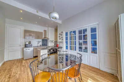 Cuisine ou kitchenette dans l'établissement Deep blue - hypercentre