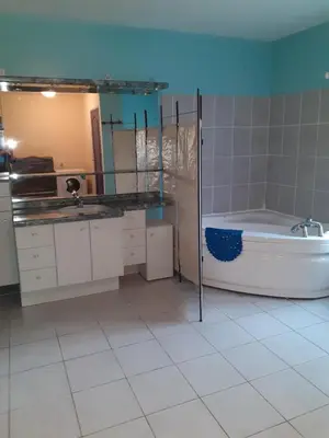 Salle de bains dans l'établissement A la maison