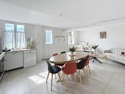 Cuisine ou kitchenette dans l'établissement Le Gîte du cerf de Montmacq