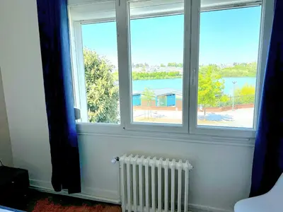 Balcon ou terrasse dans l'établissement Rare ! Maison face à l'étang d'Isle