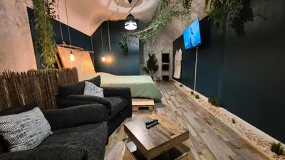 Télévision ou salle de divertissement dans l'établissement Botanica - Private Spa