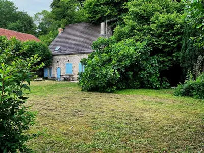 Jardin de l'établissement La Maison bleue Paissy