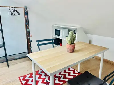 Télévision ou salle de divertissement dans l'établissement Chavalliaud 10 studio cosy à 2 pas du centre