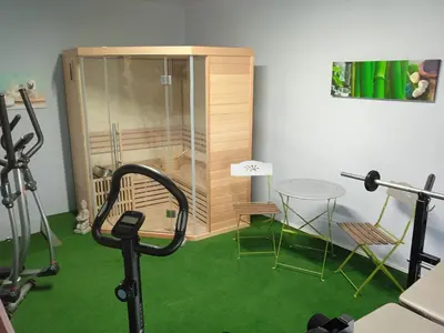 Salle ou équipements de sports de l'établissement Maison au 55