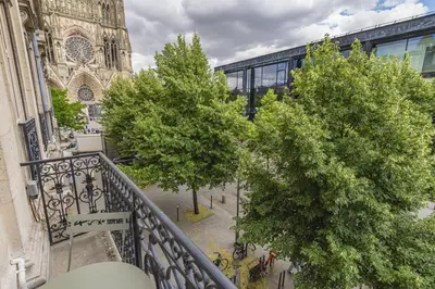 Plan de l'établissement L Ange de la Cathedrale CathedraledeReims