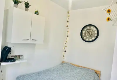Un ou plusieurs lits dans un hébergement de l'établissement Chavalliaud 13 superbe appartement a l'envers