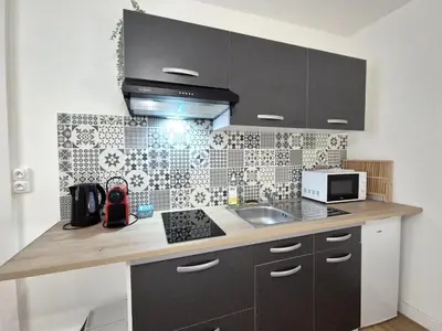 Cuisine ou kitchenette dans l'établissement VERONE - Studio agréable pour 2 pers