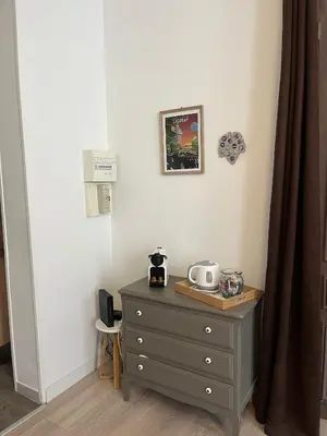 Plateau bouilloire dans l'établissement Charmant studio cosy à 5 min du centre d'Épernay