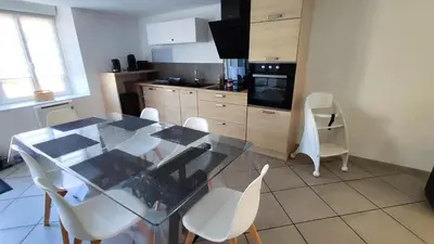 Cuisine ou kitchenette dans l'établissement Heidi