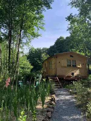 Jardin de l'établissement La bauge Ardennaise