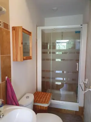 Salle de bains dans l'établissement Proximity to Cité Internationale