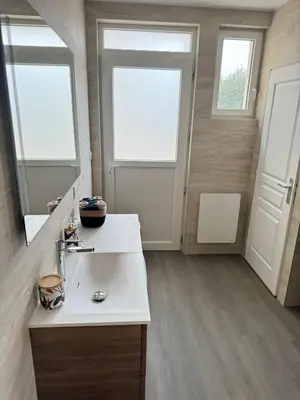 Salle de bains dans l'établissement Domaine TERRE DE REVES