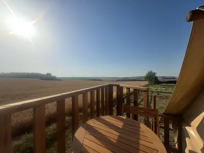 Balcon ou terrasse dans l'établissement Country lodge of Couvron