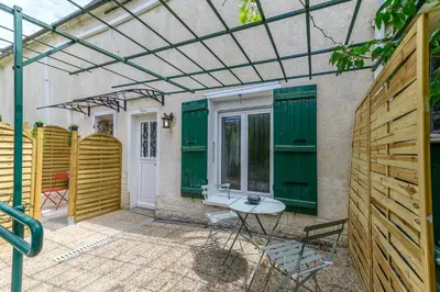 Balcon ou terrasse dans l'établissement Le Studio Mouroux - 30min de Disneyland
