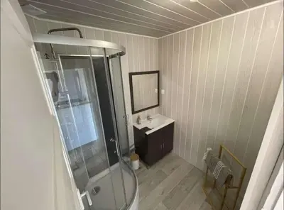 Salle de bains dans l'établissement Logement 1 à 4 personnes