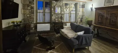 Télévision ou salle de divertissement dans l'établissement Maison Médiévale LAON