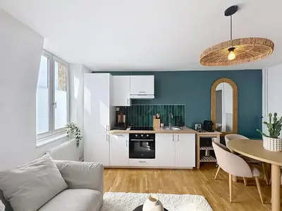Cuisine ou kitchenette dans l'établissement Cérès - Centre - 3 Chambres