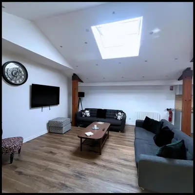 Télévision ou salle de divertissement dans l'établissement SQ'Loft 
