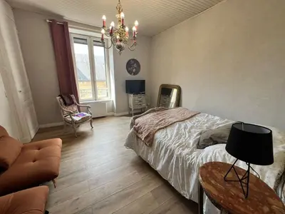 Un ou plusieurs lits dans un hébergement de l'établissement Studio du centre - L'Artdu'Net -