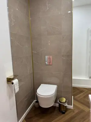 Salle de bains dans l'établissement Suite EVASIO, au pied du château fort, parking privé