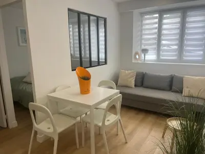 Coin salon dans l'établissement Mallorca, plein centre avec parking