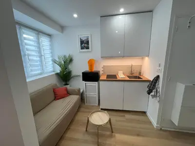 Cuisine ou kitchenette dans l'établissement Dream Gallery, rez de chaussée plein centre Reims