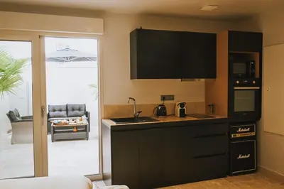 Cuisine ou kitchenette dans l'établissement Da Mona