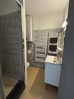Salle de bains dans l'établissement Le Wabaki