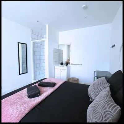 Un ou plusieurs lits dans un hébergement de l'établissement SQ'Appart One - 1 Chambre - Proche Gare
