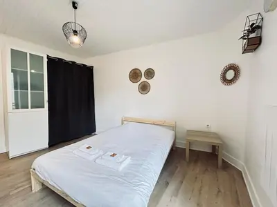 Un ou plusieurs lits dans un hébergement de l'établissement Le cernay, Studio cosy proche centre-ville