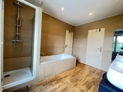 Plan de l'établissement Les hauts de Merfy maison 4 chambres avec piscine
