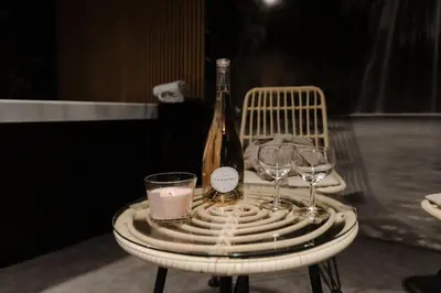 Boissons dans l'établissement Reims In Love Jacuzzi et Sauna Appartement 3