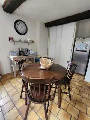 Cuisine ou kitchenette dans l'établissement Gite rural La petite Belgique - Lamécourt - 12 personnes - 6 chambres