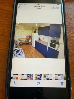 Cuisine ou kitchenette dans l'établissement Chambre calme dans une colocation de 5 personnes