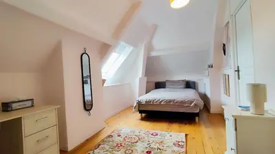 Un ou plusieurs lits dans un hébergement de l'établissement Wisdom - Mansion, with majestic charm