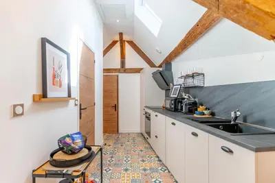 Cuisine ou kitchenette dans l'établissement L'authentique, Chic, relaxant et entrée autonome