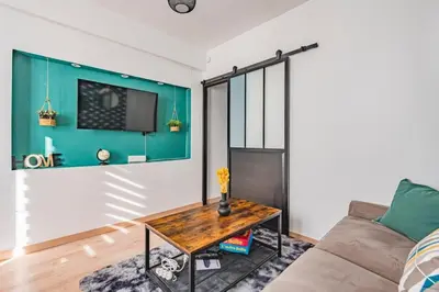 Télévision ou salle de divertissement dans l'établissement El verde