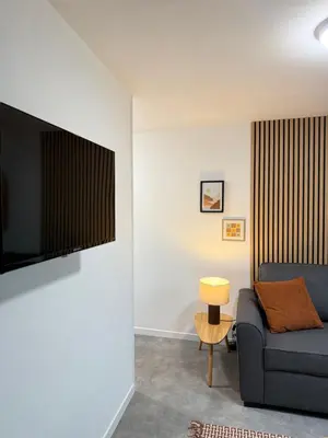 Télévision ou salle de divertissement dans l'établissement Studio Cotta - Disney - Meaux City Center - Paris