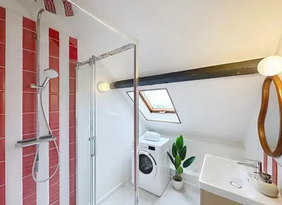 Salle de bains dans l'établissement Saint-Nicaise - Appartement de Charme - Maisons de Champagne