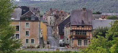Vue générale sur la montagne ou vue sur la montagne depuis la maison de vacances