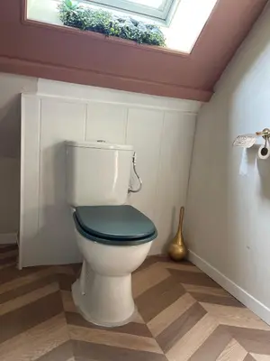 Salle de bains dans l'établissement Nature, évasion, jacuzzi, grande piscine et cinéma