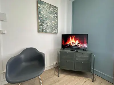 Télévision ou salle de divertissement dans l'établissement C Oslo - Appartement spacieux proche centre-ville