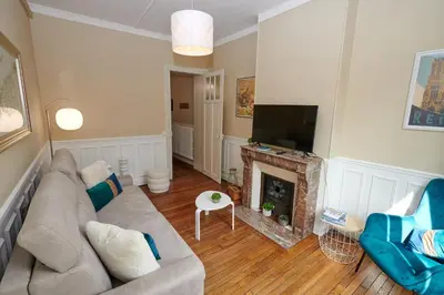 Télévision ou salle de divertissement dans l'établissement HYPER CENTRE 2 CHAMBRES 70m2 6 PERSONNES