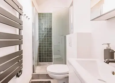 Salle de bains dans l'établissement L'arc en Ciel - Appartement paisible à proximité de la Cathédrale