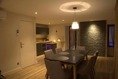 Cuisine ou kitchenette dans l'établissement Le Clos Des Coteaux